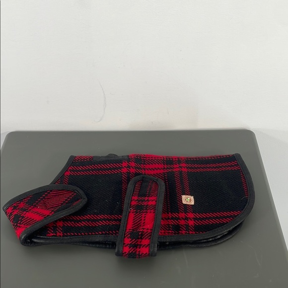 Chilly Dog Red and Black Plaid Blanket Dog Coat - Picture 1 of 8
